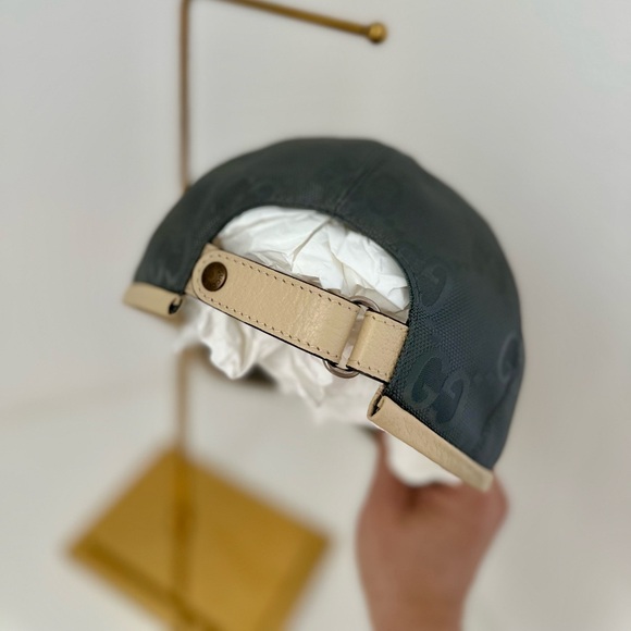 GUUCI Cap - Picture 3 of 11